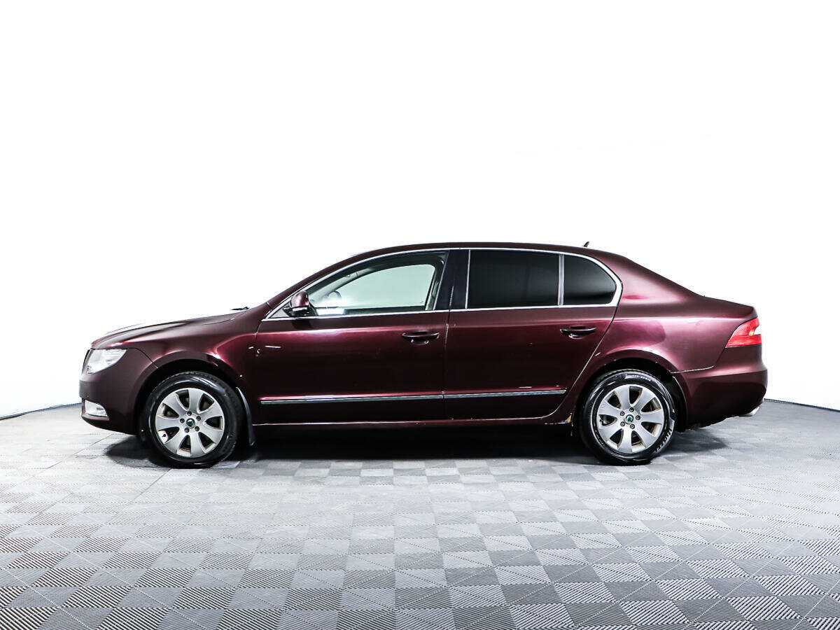 Skoda Superb с пробегом — 2010 год. Фото: #7