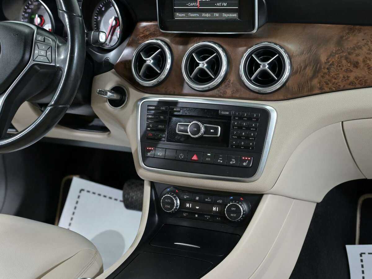 Mercedes-Benz GLA с пробегом — 2014 год. Фото: #9