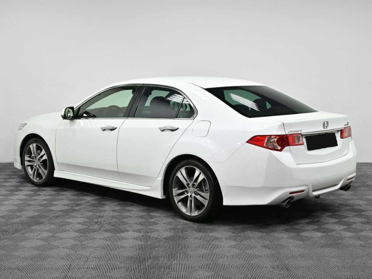 Honda Accord с пробегом — 2012 год. Фото: #3