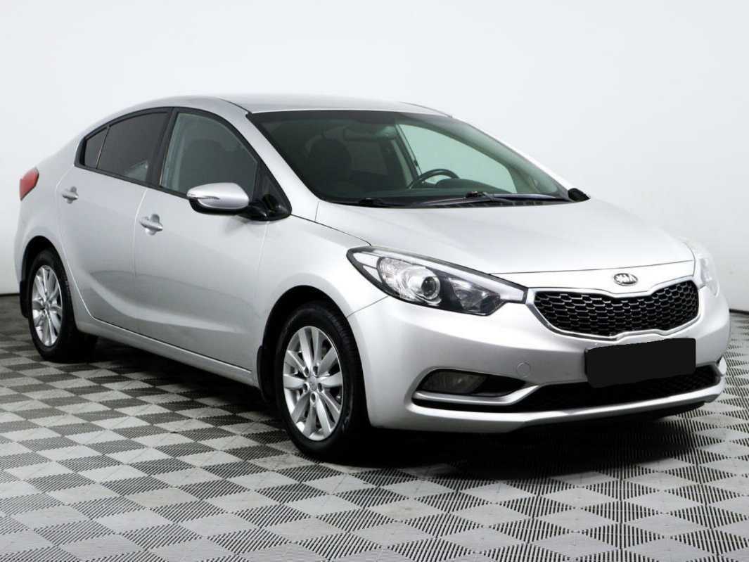Kia Cerato с пробегом — 2014 год. Фото: #2