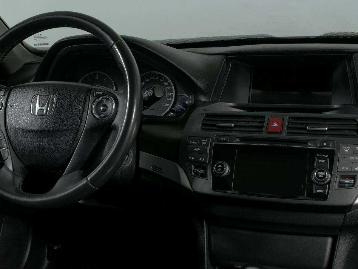 Honda Crosstour с пробегом — 2014 год. Фото: #10