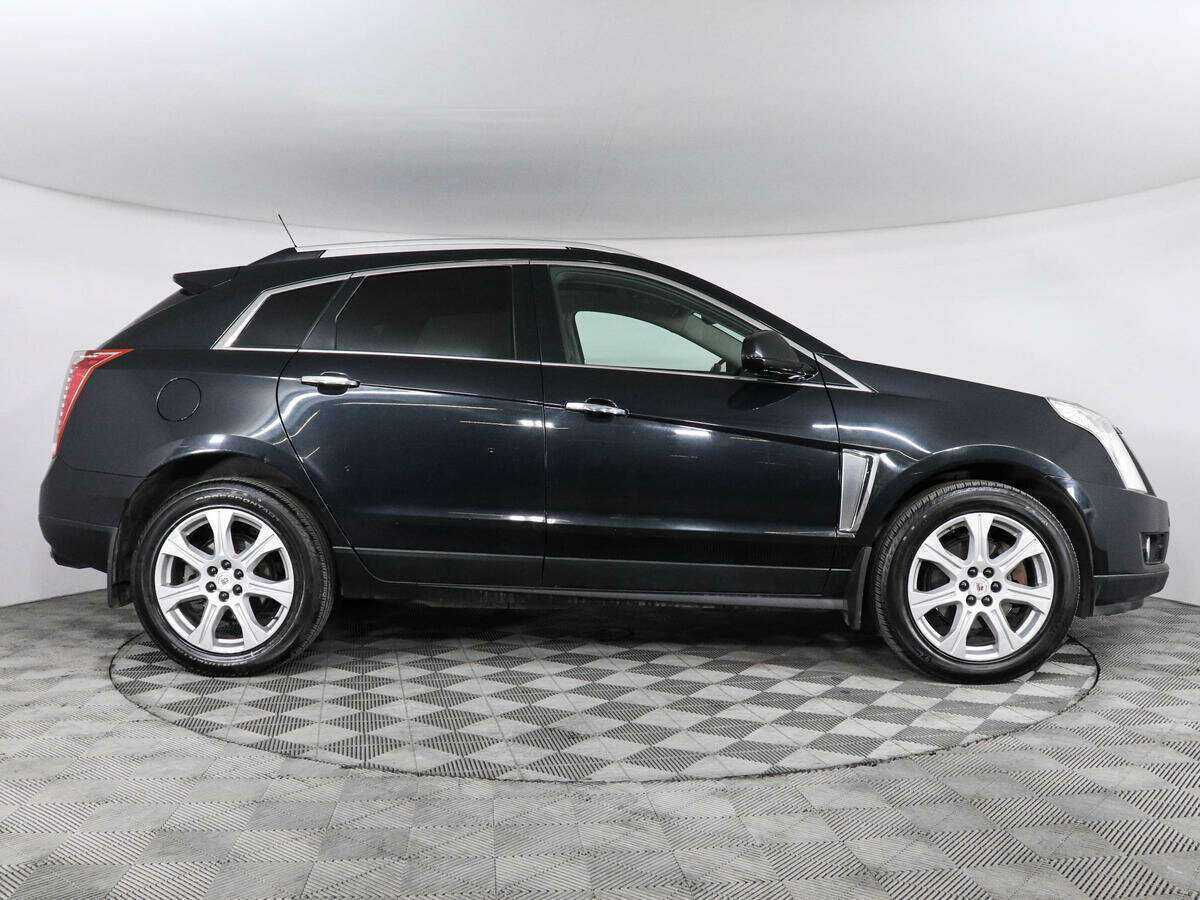 Cadillac SRX с пробегом — 2013 год. Фото: #3