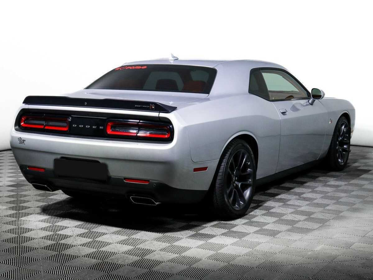 Dodge Challenger с пробегом — 2022 год. Фото: #4