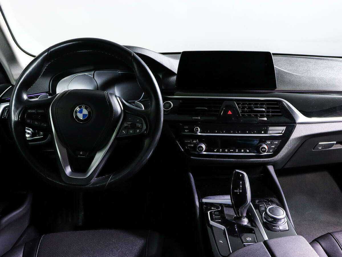 BMW 5 серии с пробегом — 2020 год. Фото: #9