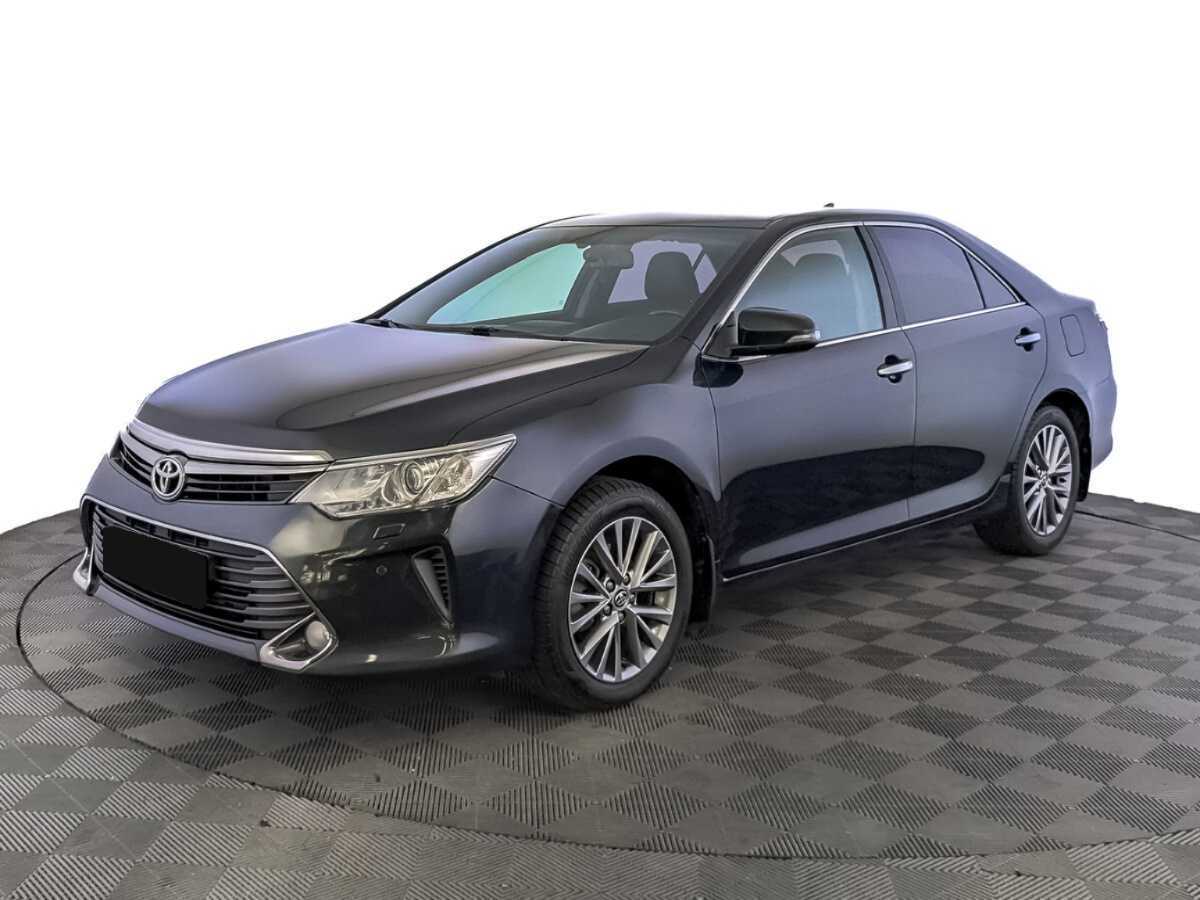 Toyota Camry с пробегом — 2016 год. Фото: #0