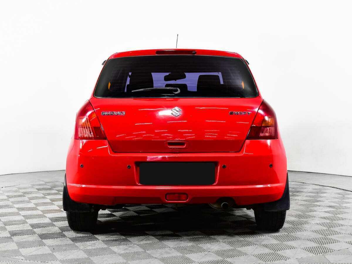 Suzuki Swift с пробегом — 2006 год. Фото: #5