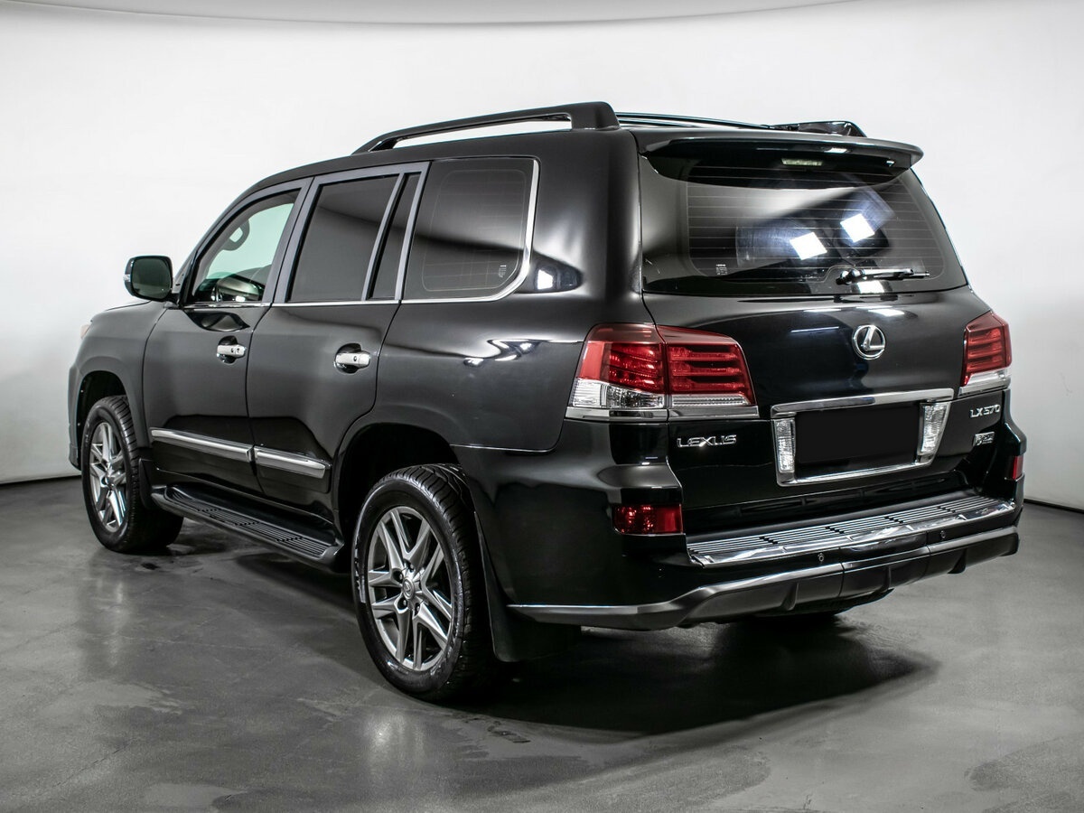 Lexus LX с пробегом — 2012 год. Фото: #6