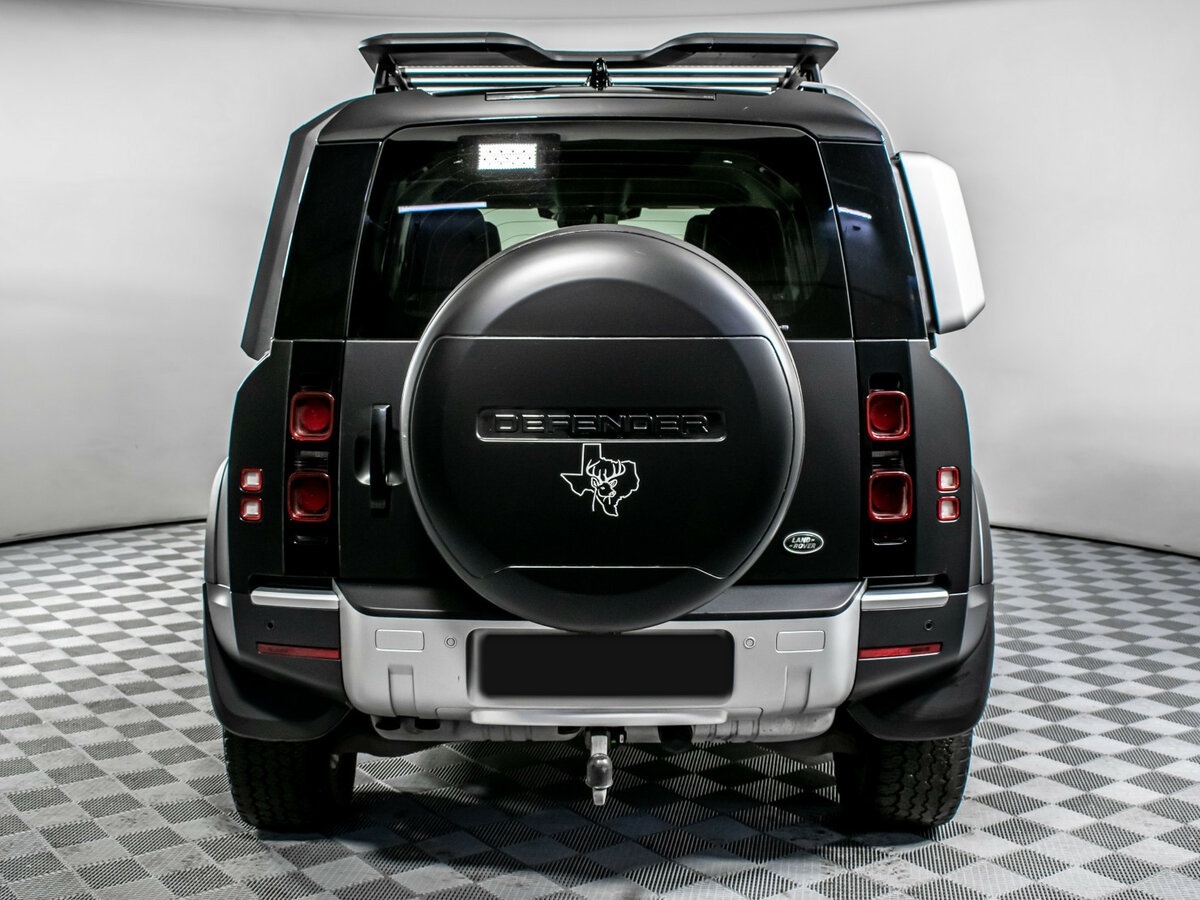 Land Rover Defender с пробегом — 2021 год. Фото: #5