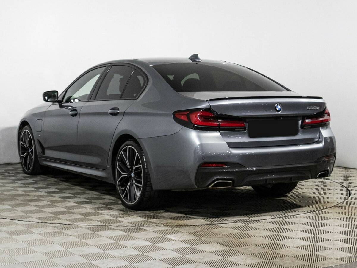 BMW 5 серии с пробегом — 2020 год. Фото: #6