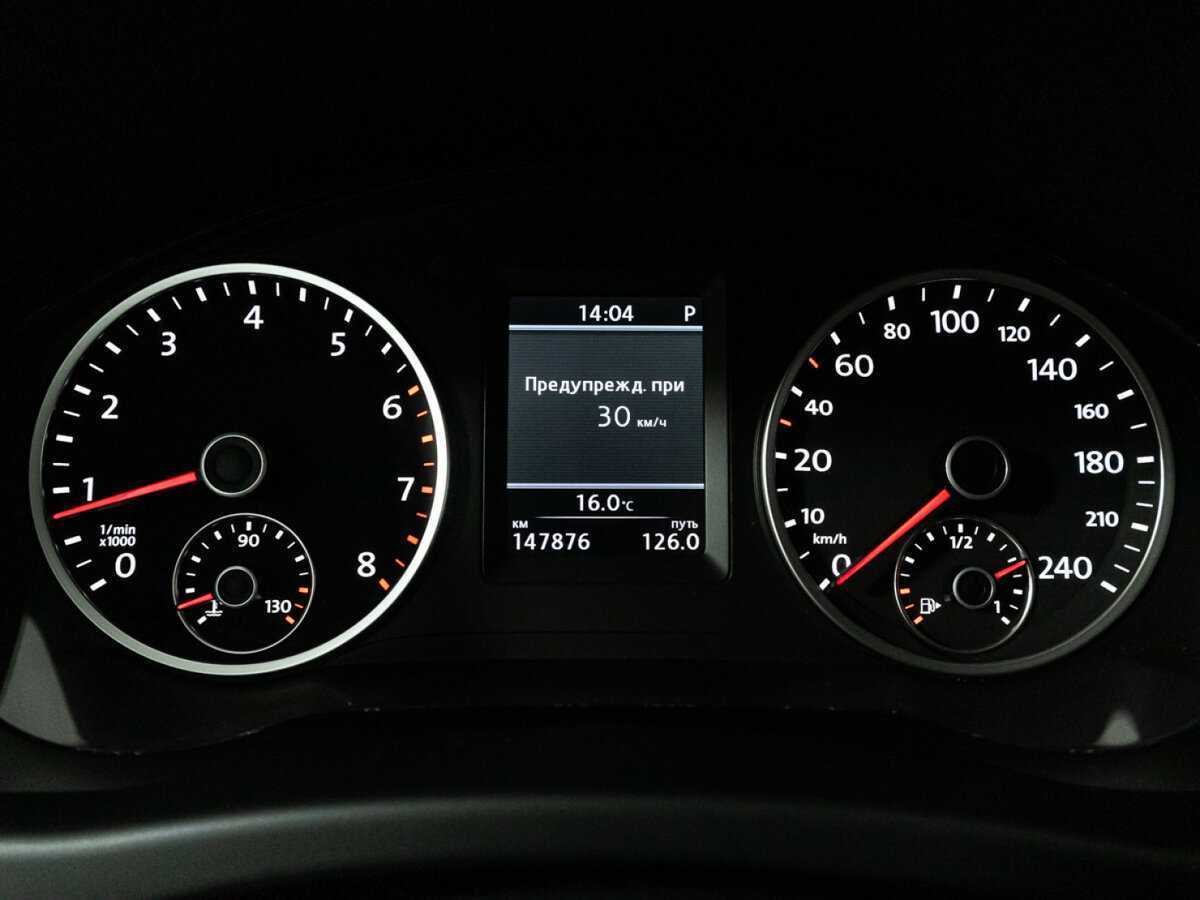 Volkswagen Tiguan с пробегом — 2011 год. Фото: #11