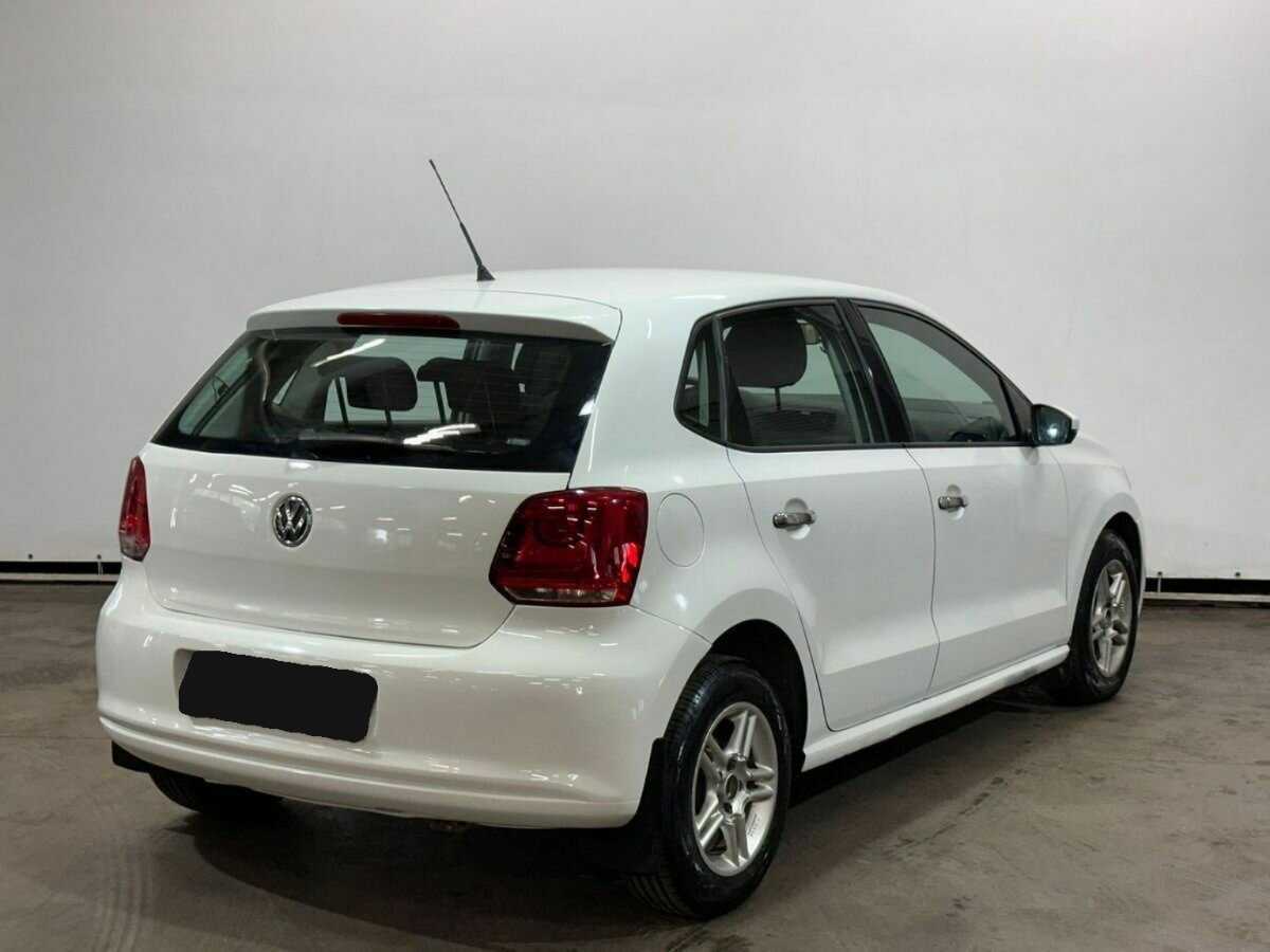 Volkswagen Polo с пробегом — 2011 год. Фото: #5
