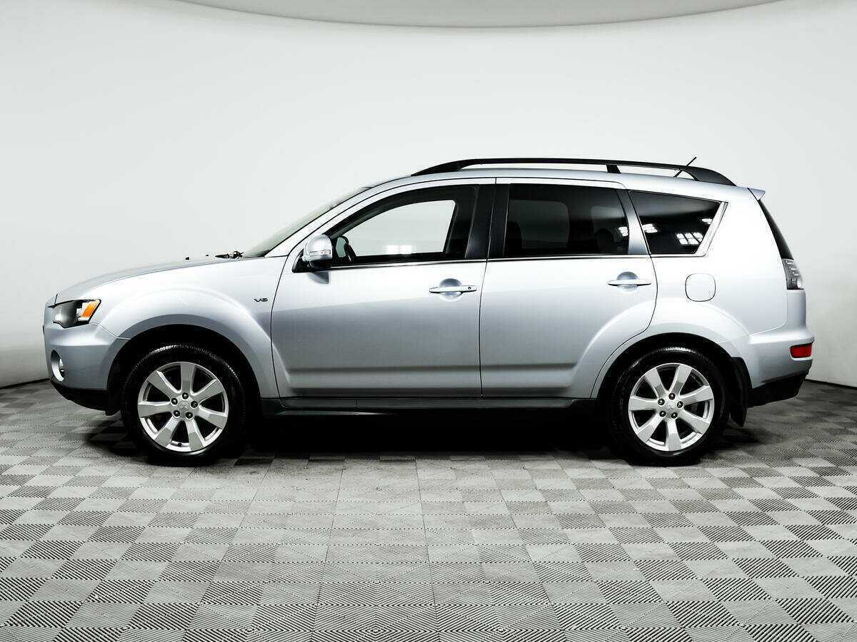 Mitsubishi Outlander с пробегом — 2011 год. Фото: #7