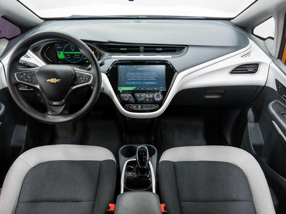 Chevrolet Bolt с пробегом — 2017 год. Фото: #9