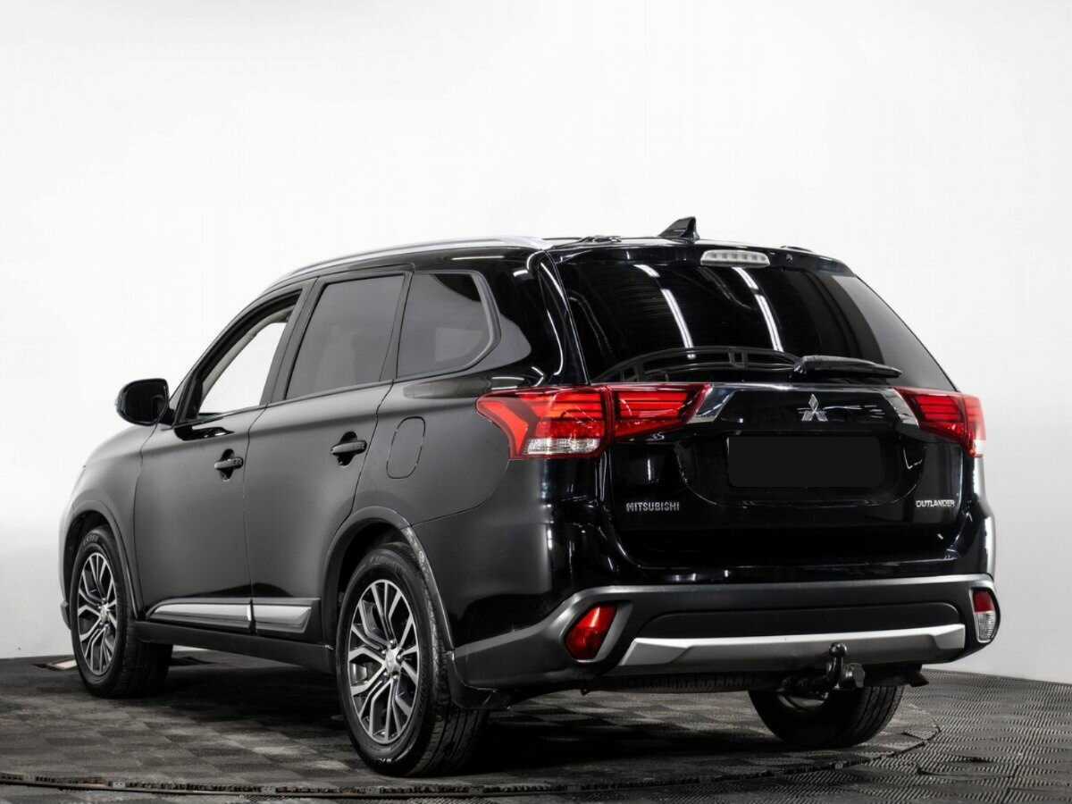 Mitsubishi Outlander с пробегом — 2017 год. Фото: #5