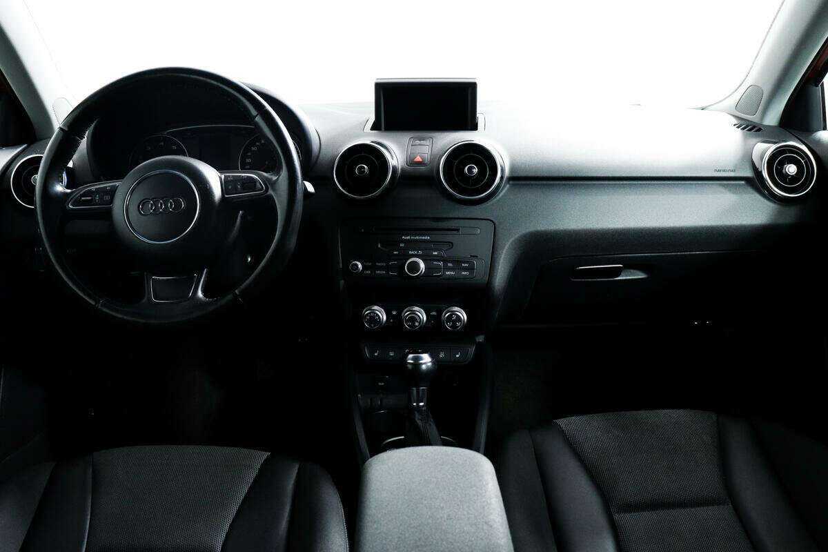 Audi A1 с пробегом — 2010 год. Фото: #10