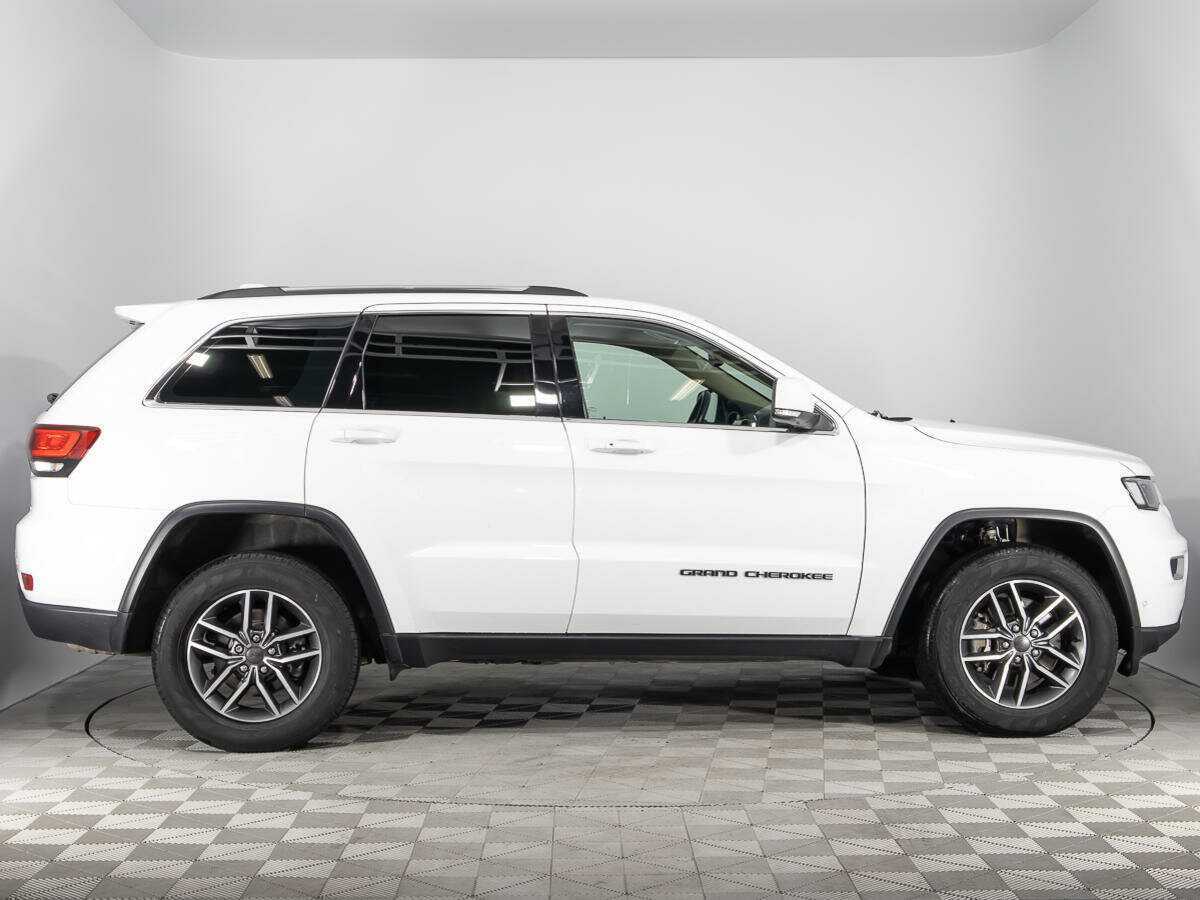 Jeep Grand Cherokee с пробегом — 2021 год. Фото: #3