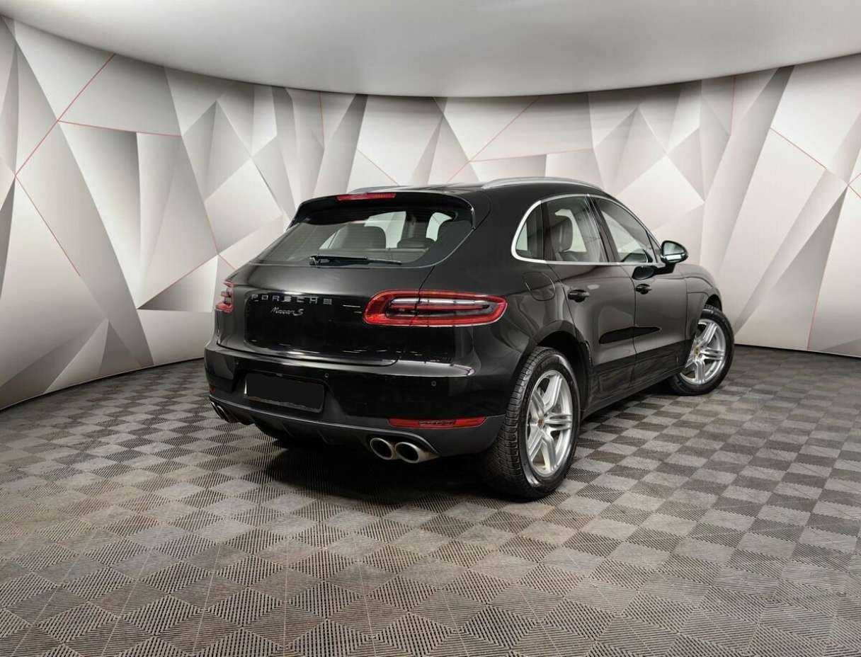 Porsche Macan с пробегом — 2014 год. Фото: #1