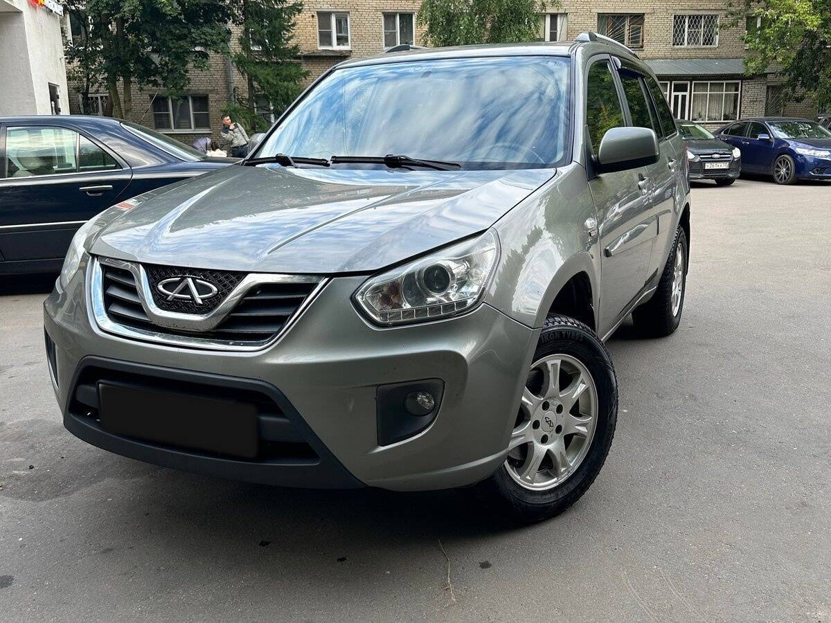 Chery Tiggo (T11) с пробегом — 2013 год. Фото: #0