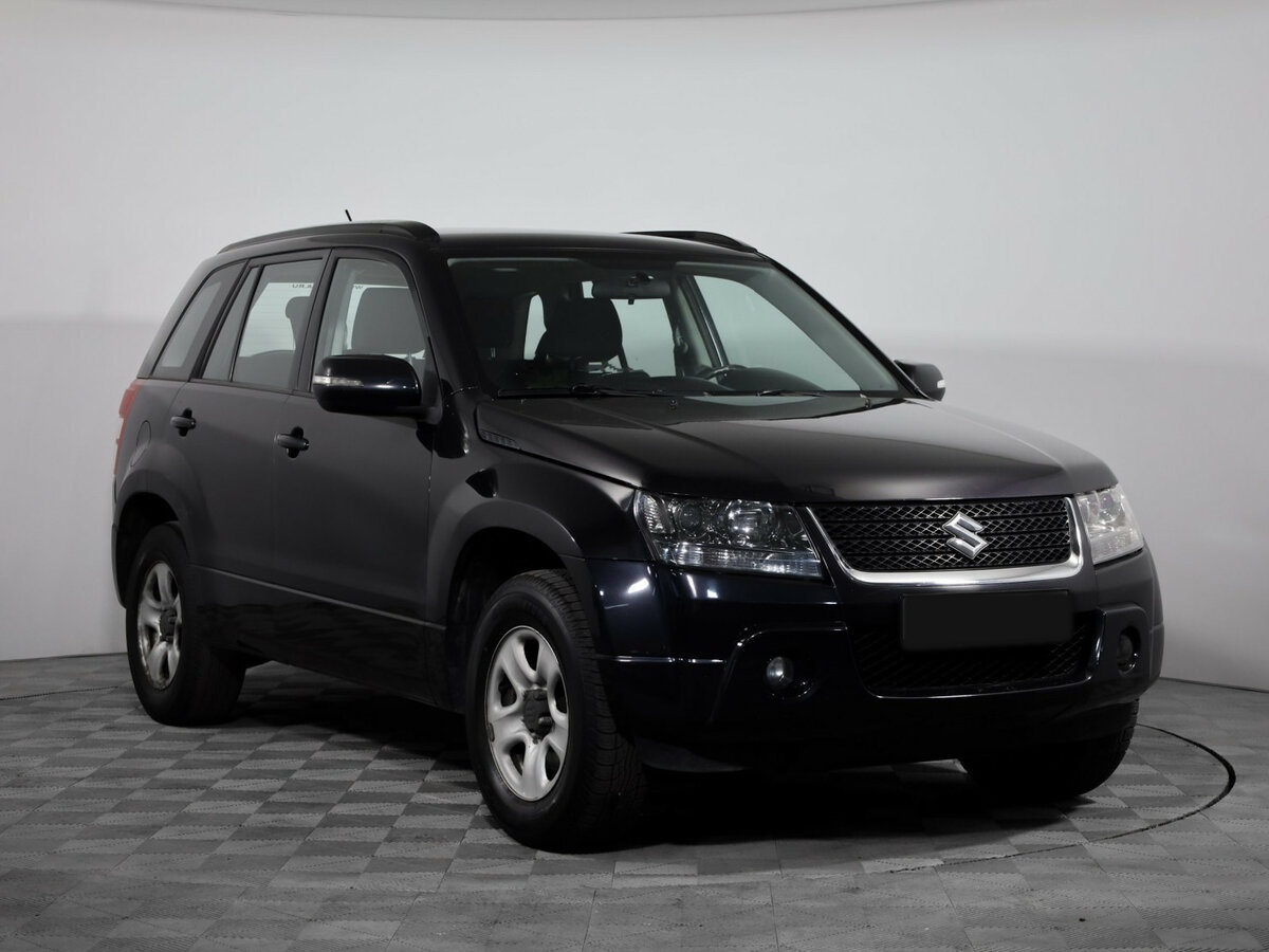 Suzuki Grand Vitara с пробегом — 2011 год. Фото: #2
