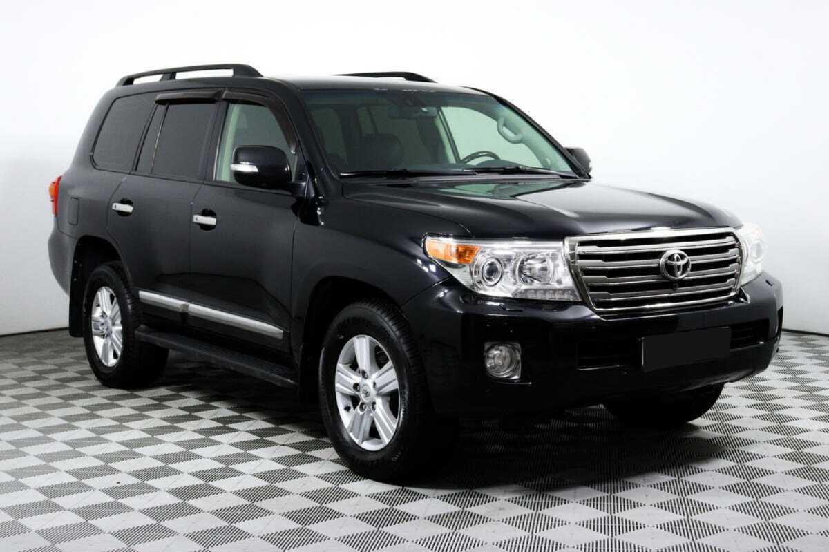 Toyota Land Cruiser с пробегом — 2012 год. Фото: #2