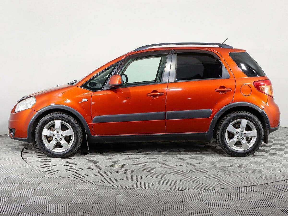 Suzuki SX4 с пробегом — 2010 год. Фото: #7