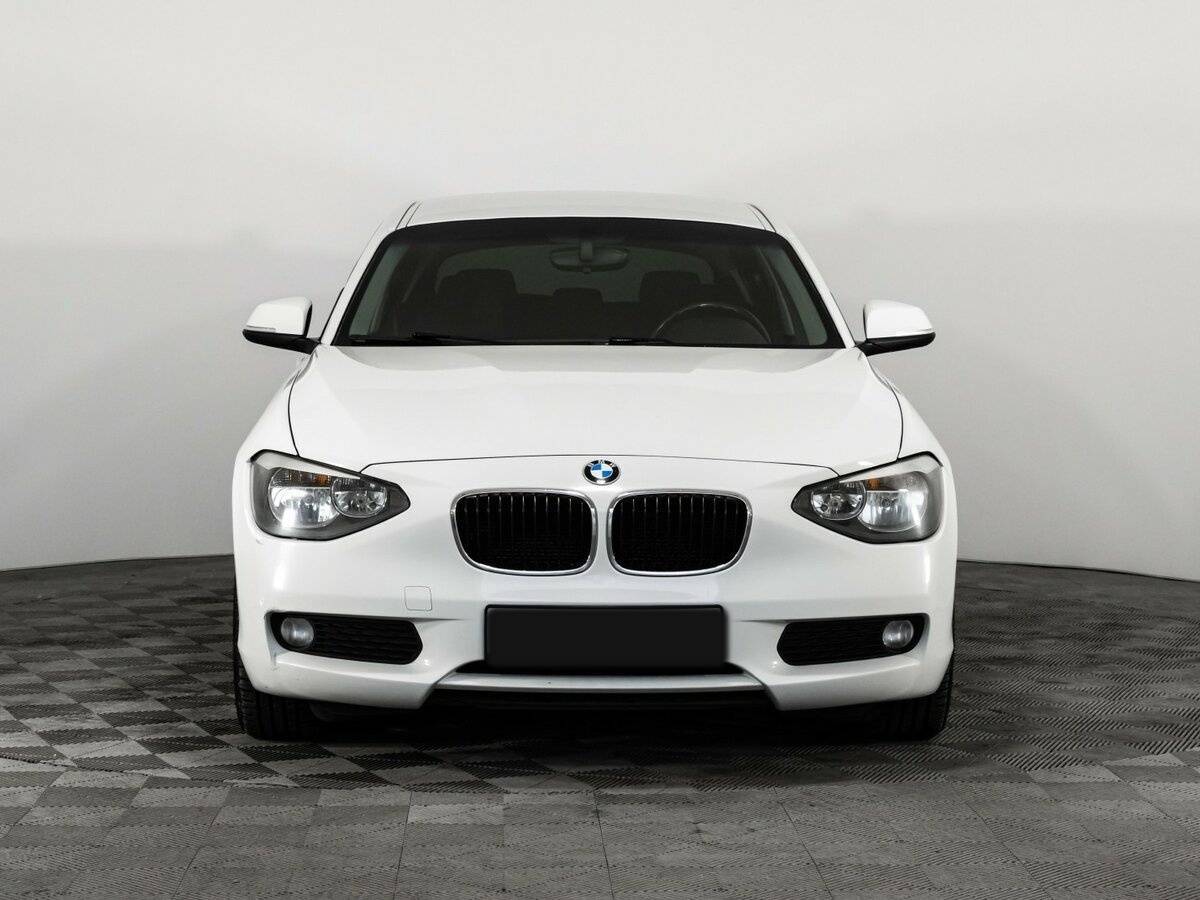 BMW 1 серии с пробегом — 2012 год. Фото: #1