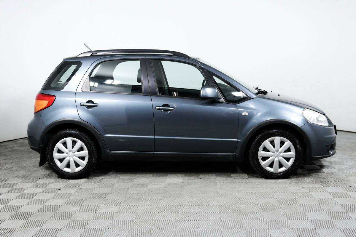 Suzuki SX4 с пробегом — 2008 год. Фото: #3