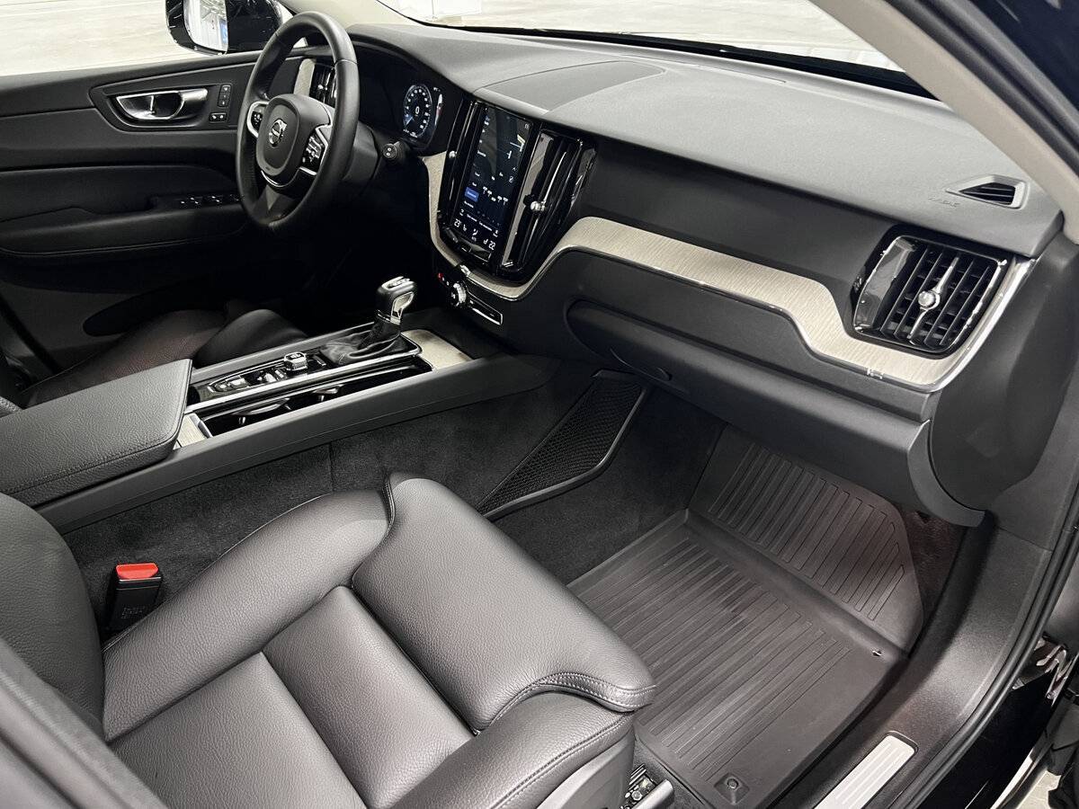 Volvo XC60 с пробегом — 2018 год. Фото: #10