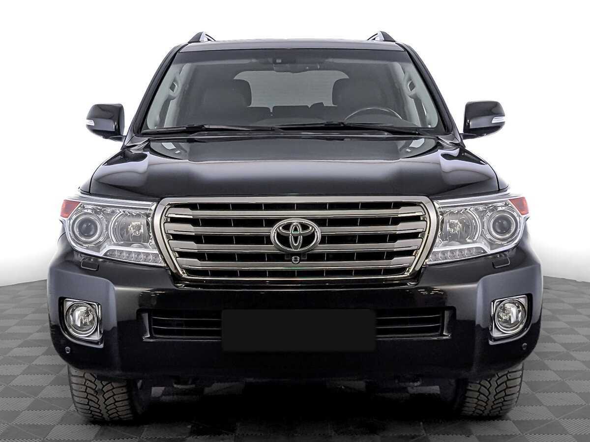 Toyota Land Cruiser с пробегом — 2014 год. Фото: #1