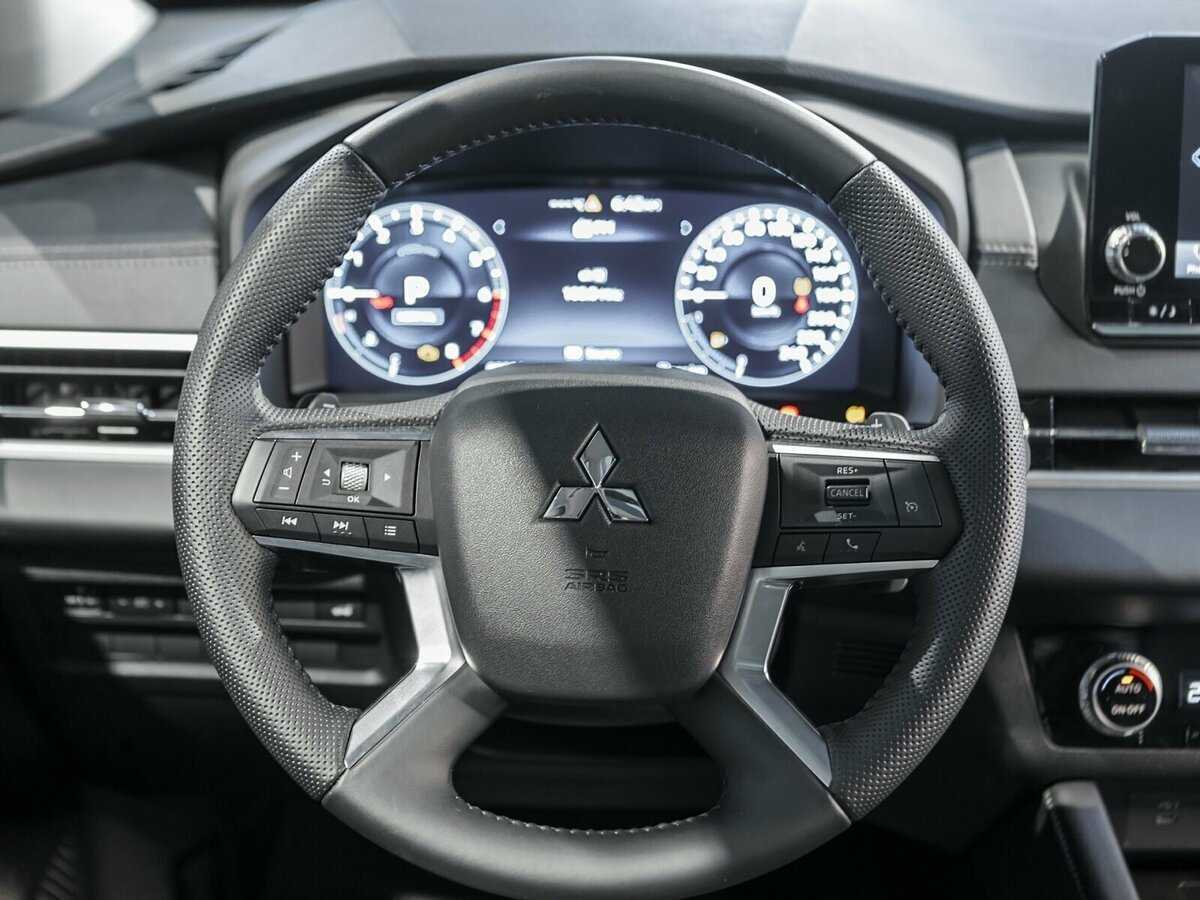 Mitsubishi Outlander с пробегом — 2022 год. Фото: #17