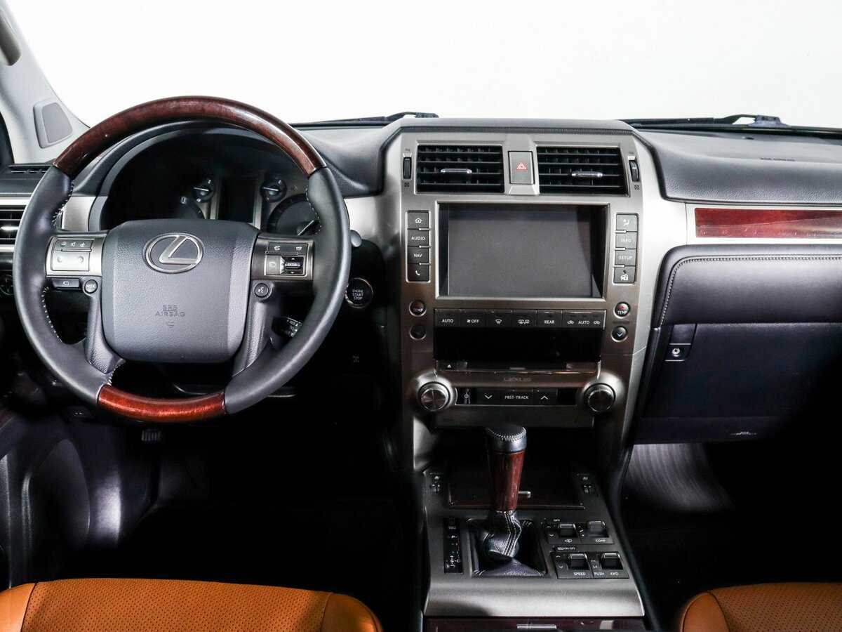 Lexus GX с пробегом — 2014 год. Фото: #9