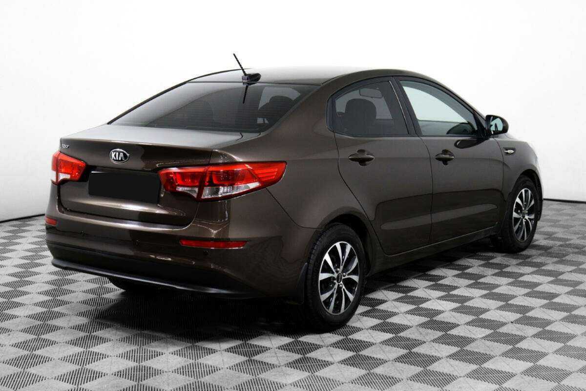 Kia Rio с пробегом — 2017 год. Фото: #4