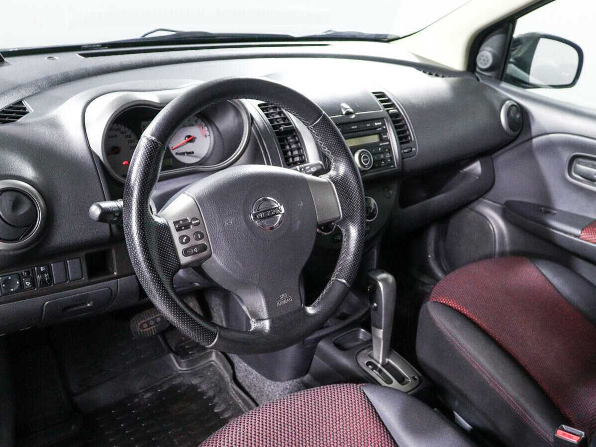 Nissan Note с пробегом — 2007 год. Фото: #11