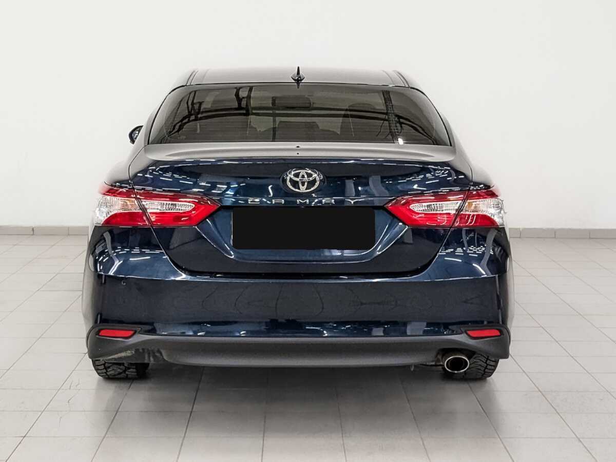 Toyota Camry с пробегом — 2018 год. Фото: #5