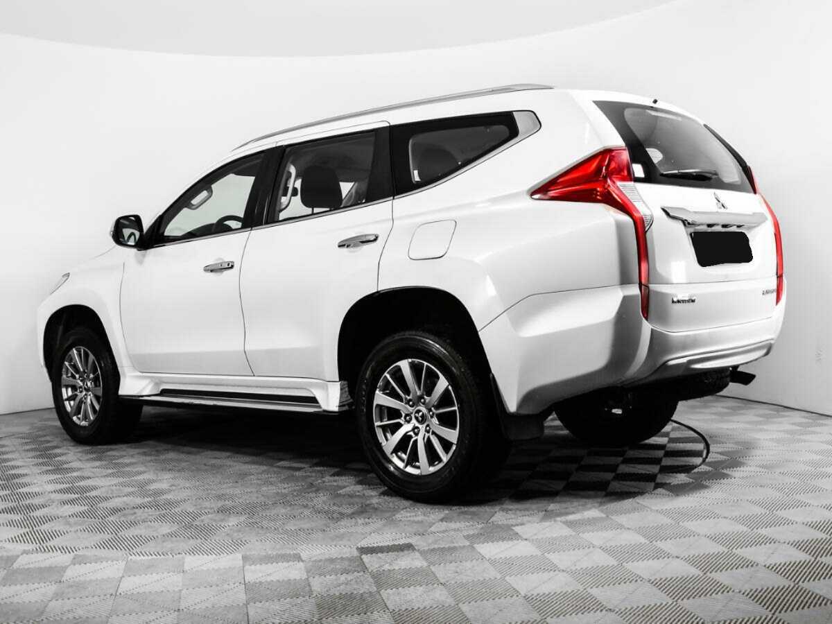Mitsubishi Pajero Sport с пробегом — 2019 год. Фото: #6