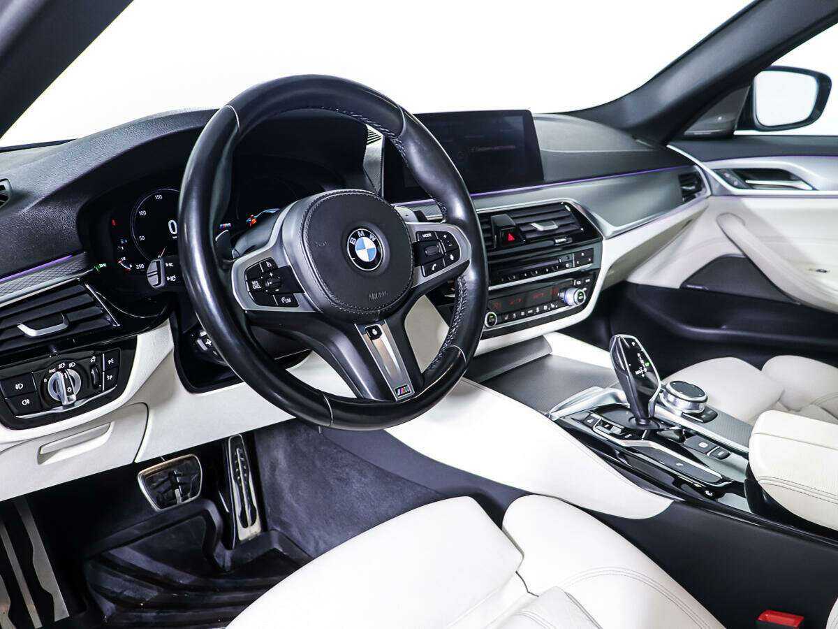 BMW 5 серии с пробегом — 2019 год. Фото: #13