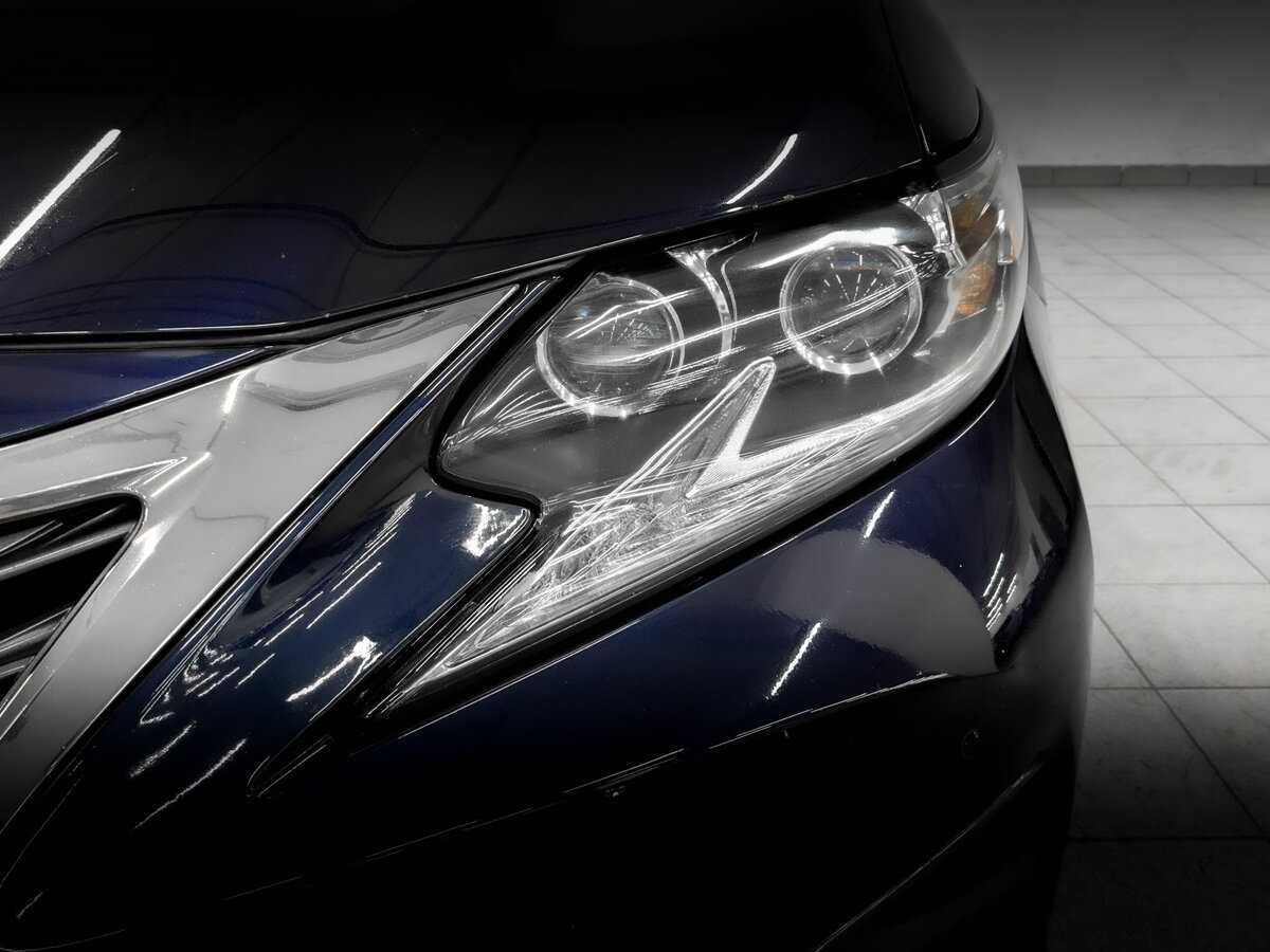 Lexus ES с пробегом — 2015 год. Фото: #16