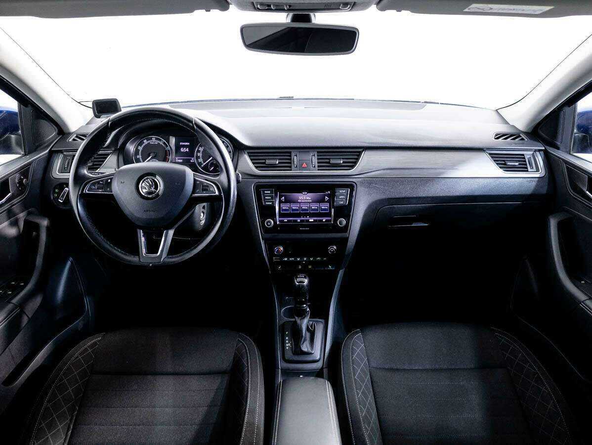 Skoda Rapid с пробегом — 2017 год. Фото: #8