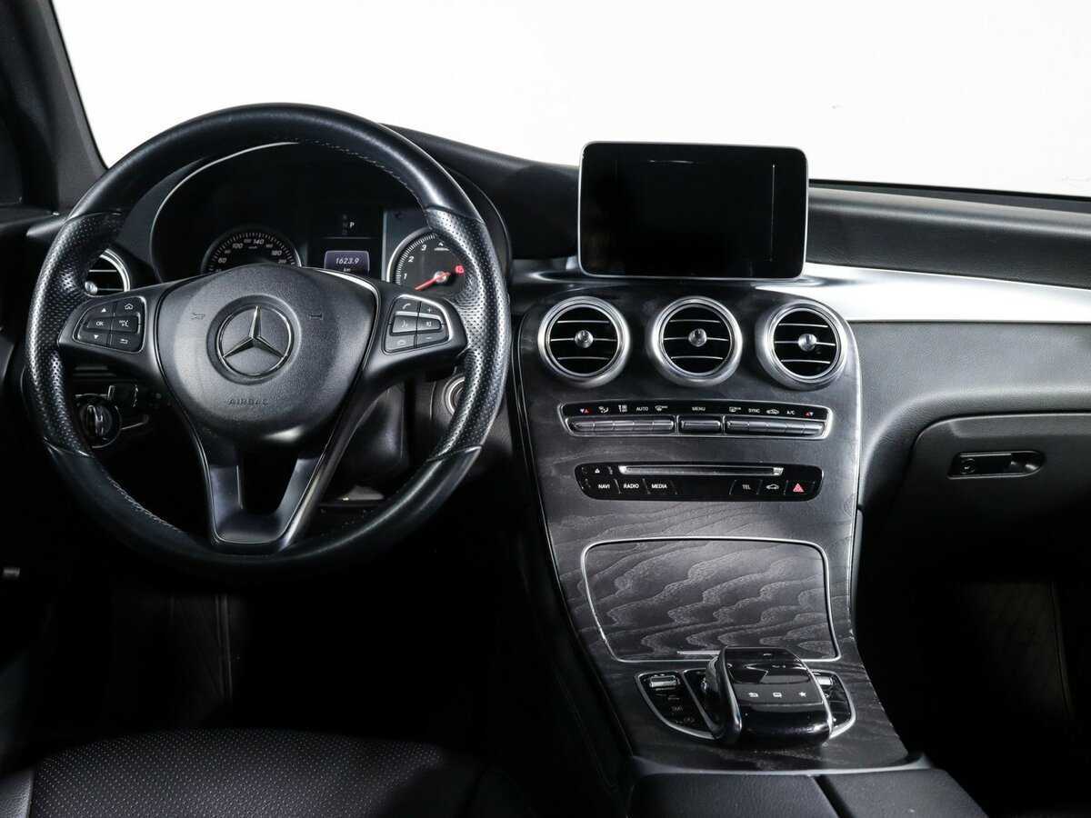 Mercedes-Benz GLC с пробегом — 2015 год. Фото: #8