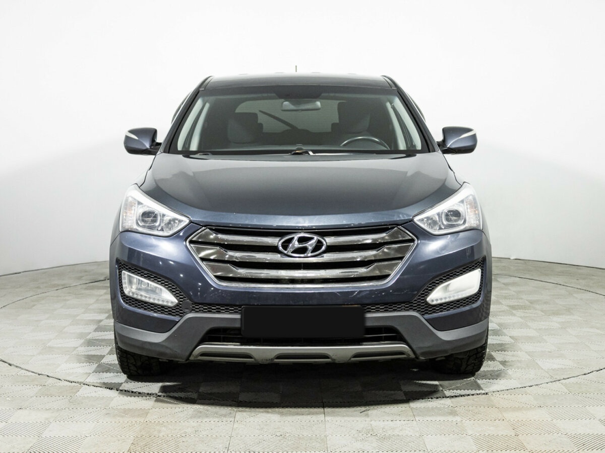 Hyundai Santa Fe с пробегом — 2012 год. Фото: #1