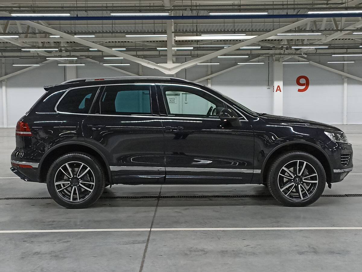 Volkswagen Touareg с пробегом — 2016 год. Фото: #3