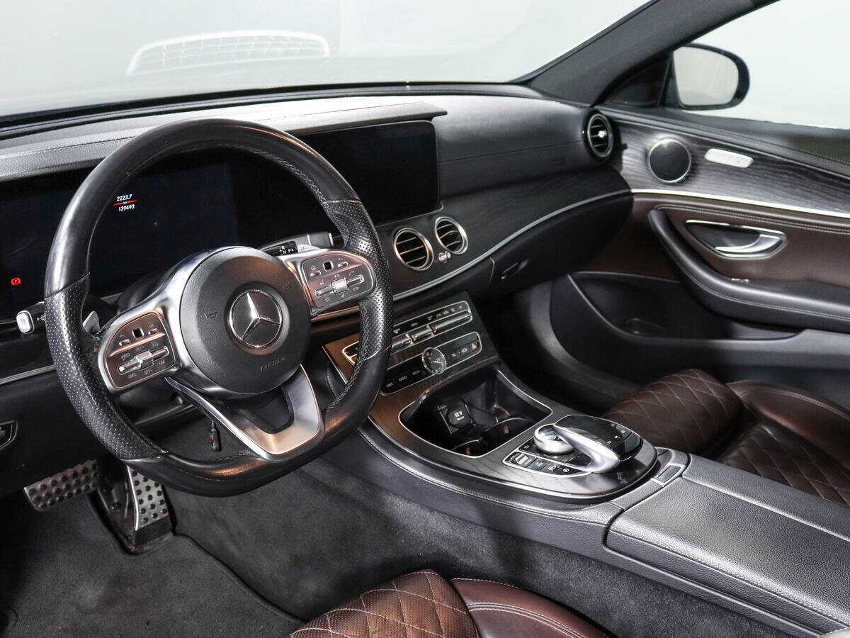 Mercedes-Benz E-Класс с пробегом — 2018 год. Фото: #11