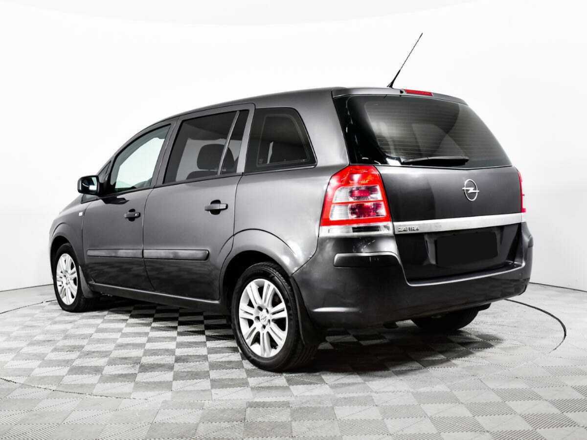 Opel Zafira с пробегом — 2011 год. Фото: #6
