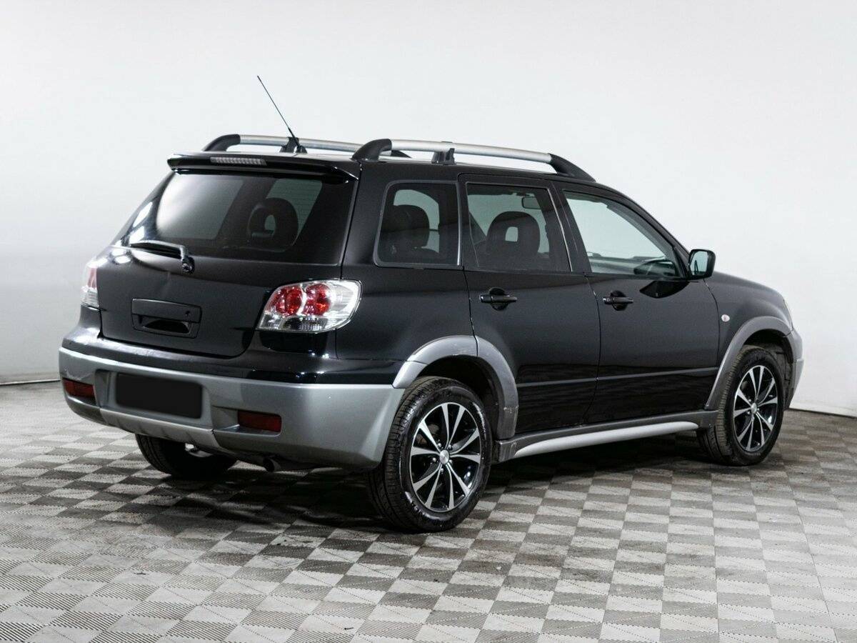 Mitsubishi Outlander с пробегом — 2006 год. Фото: #3