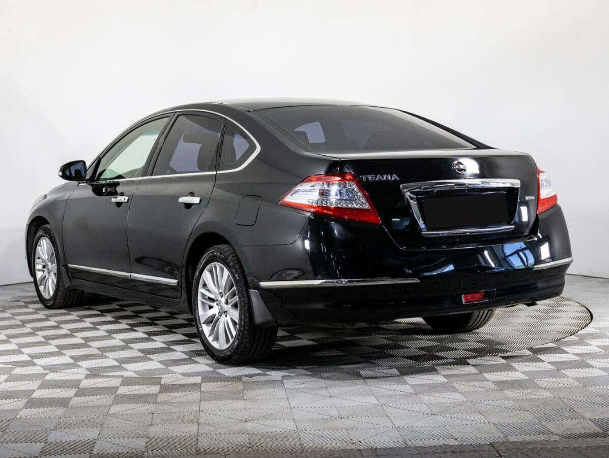 Nissan Teana с пробегом — 2011 год. Фото: #5