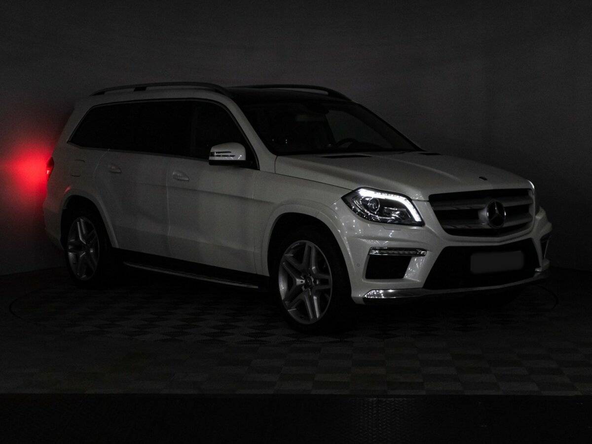 Mercedes-Benz GL-Класс с пробегом — 2015 год. Фото: #22