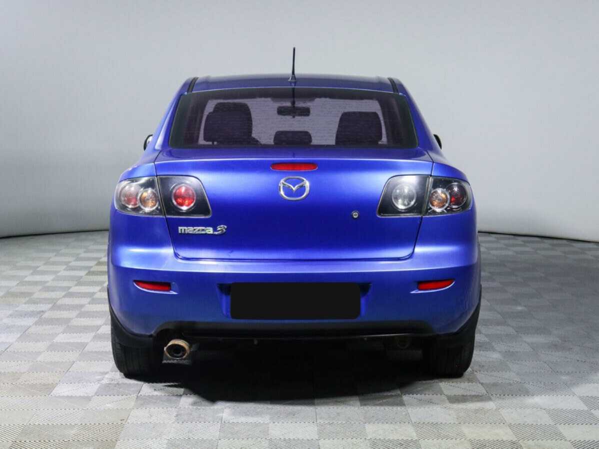 Mazda 3 с пробегом — 2006 год. Фото: #4