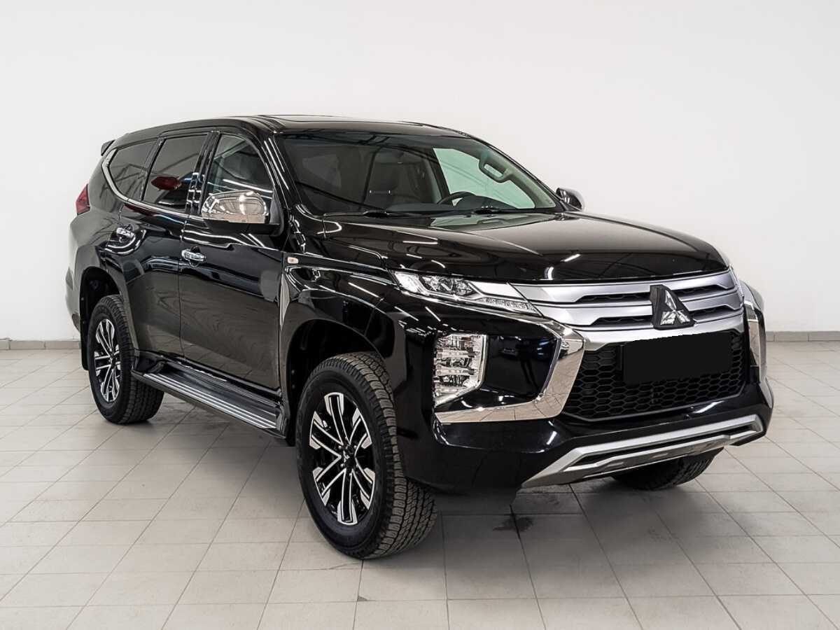 Mitsubishi Montero Sport с пробегом — 2021 год. Фото: #2
