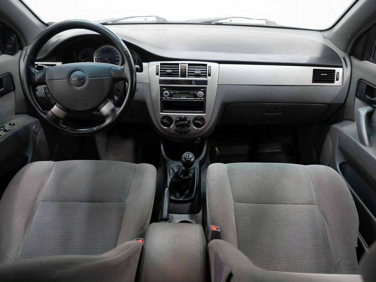 Chevrolet Lacetti с пробегом — 2008 год. Фото: #12