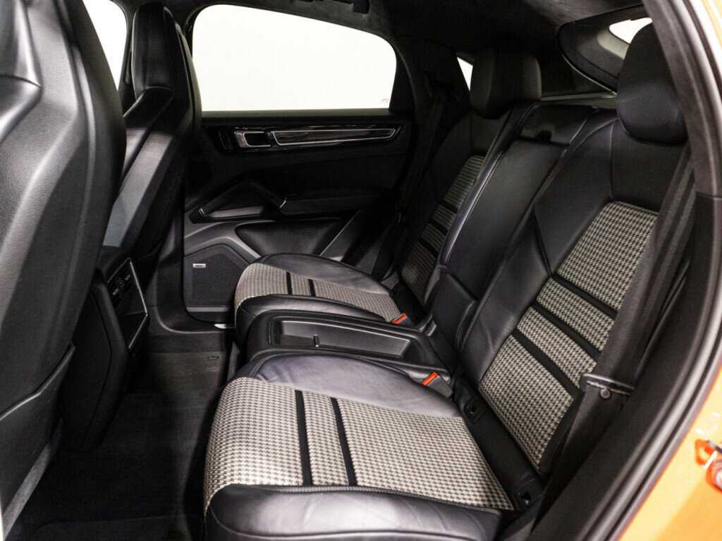 Porsche Cayenne с пробегом — 2019 год. Фото: #9